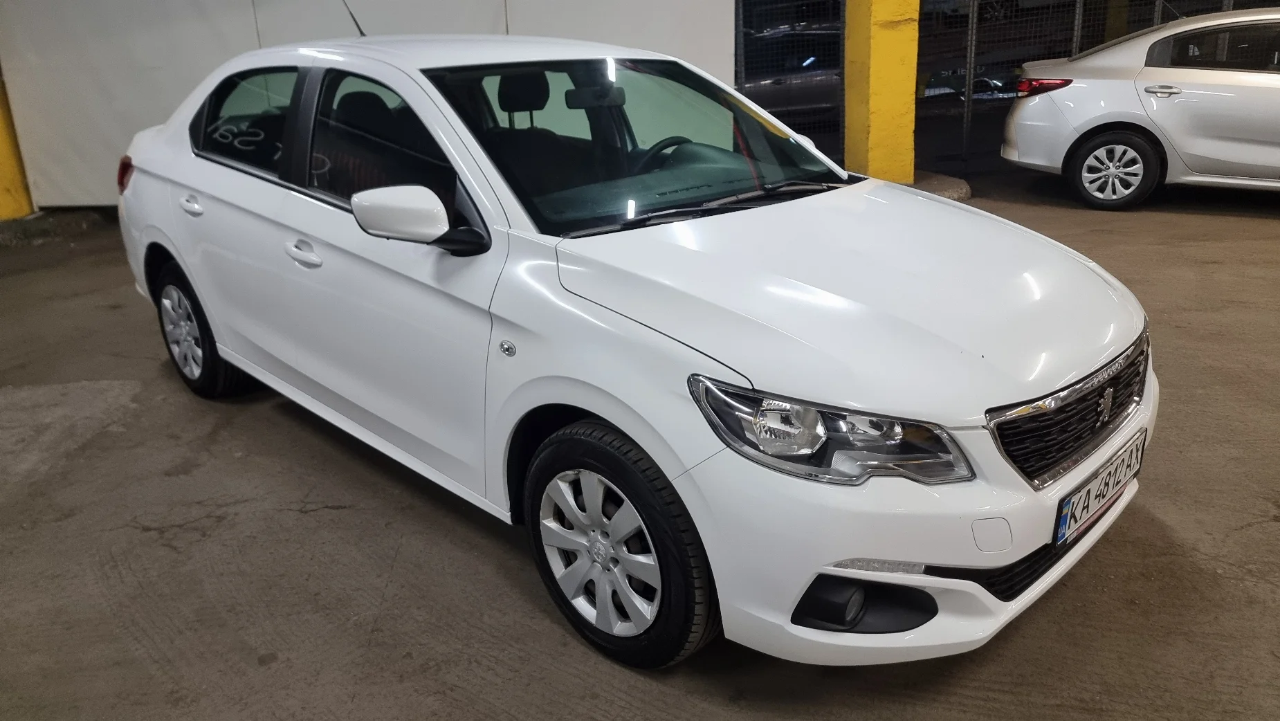 Peugeot 301 photo